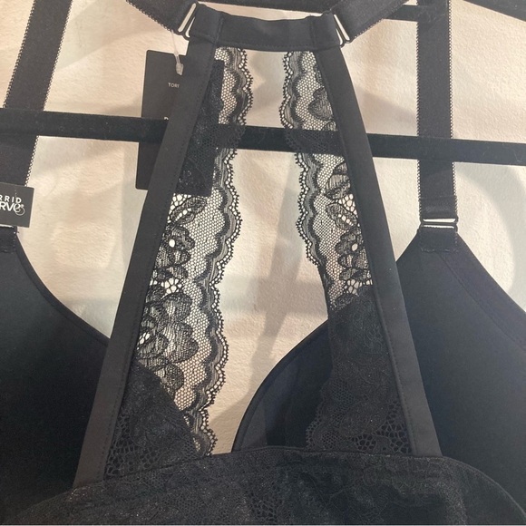 TORRID SZ 48D Set of 2 Push Up Plunge Front Closure Lace Razor Back  Bras NEW - Picture 4 of 13
